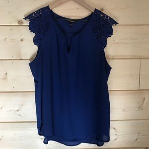 Express Lace Short Sleeve Top